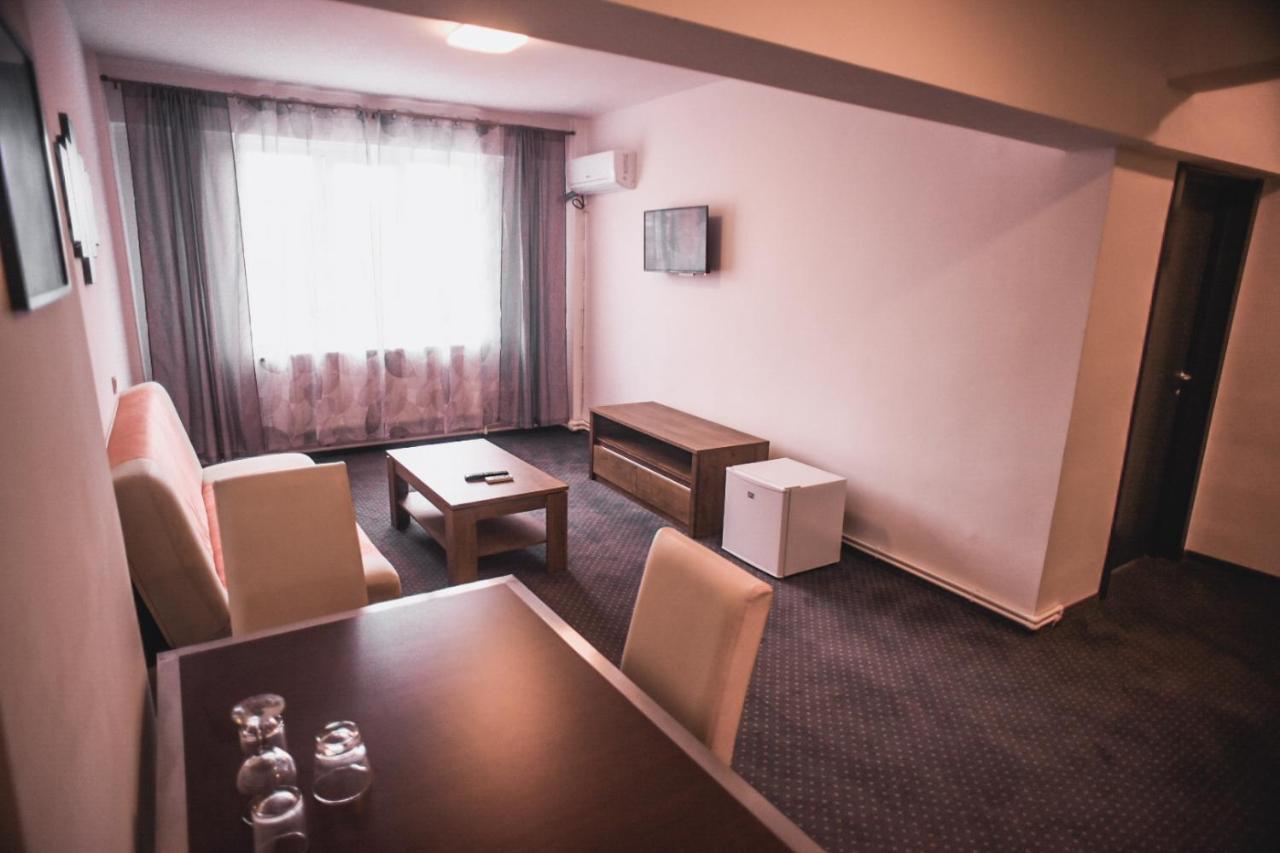 Petrosani Camere De Inchiriat - Hotel Petroshani Srl 外观 照片