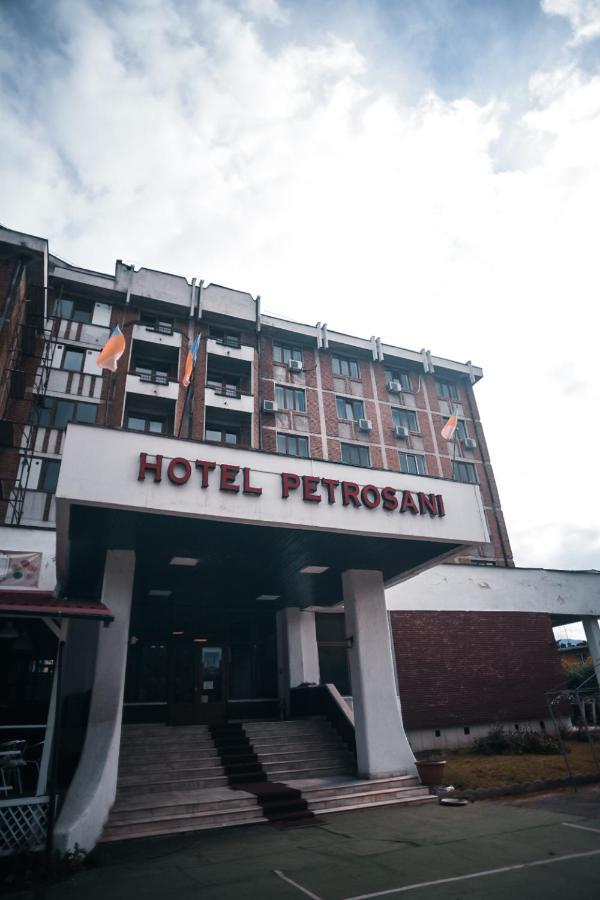 Petrosani Camere De Inchiriat - Hotel Petroshani Srl 外观 照片