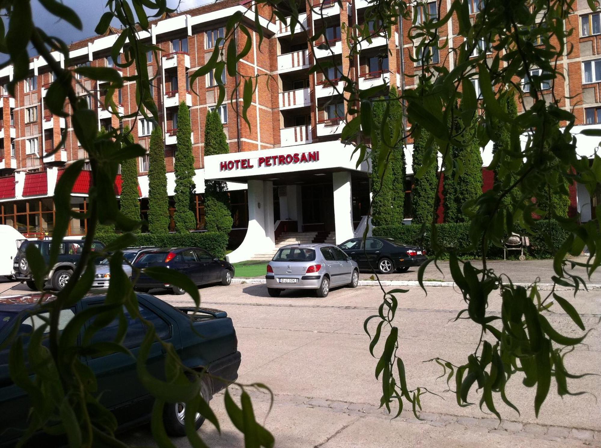 Petrosani Camere De Inchiriat - Hotel Petroshani Srl 外观 照片